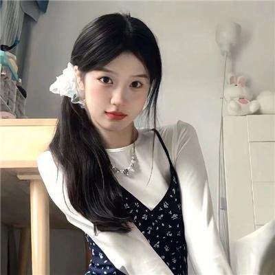 驼背人与舞女